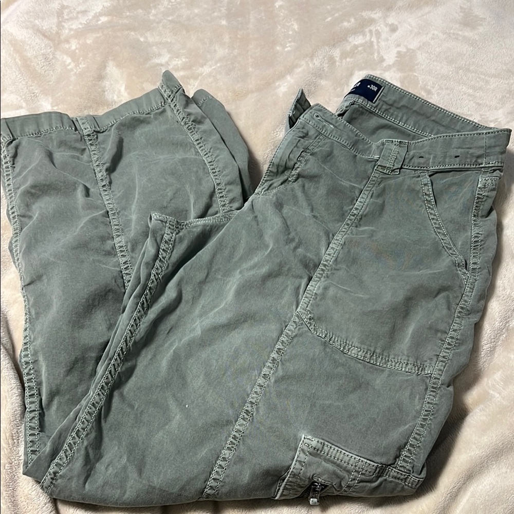 American Eagle Cargo Pants